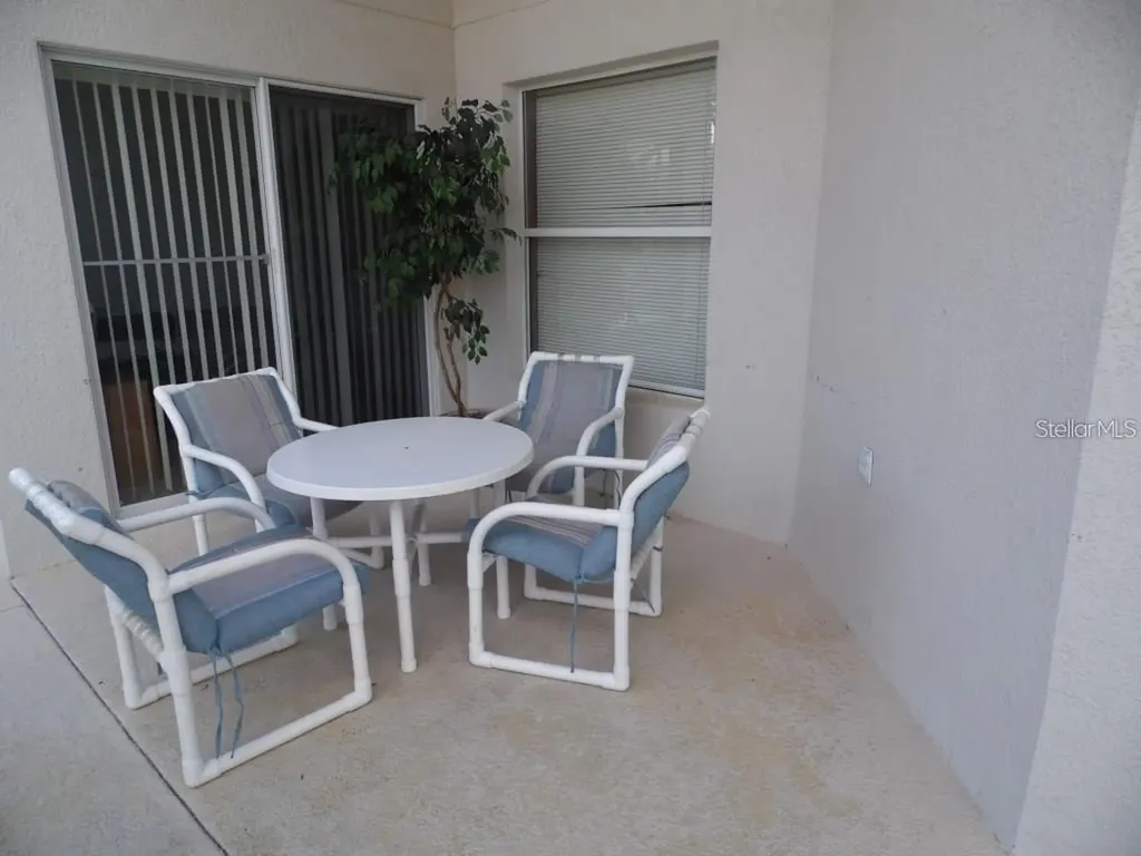 2618 Emerald Island Boulevard Kissimmee FL 34747