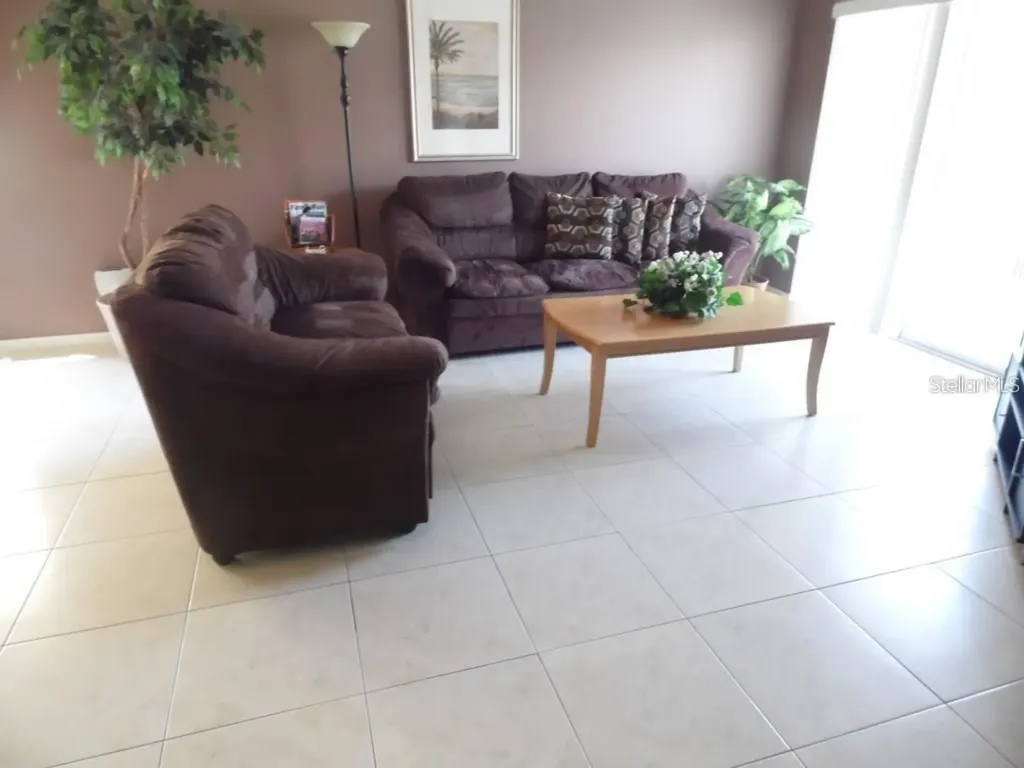 2618 Emerald Island Boulevard Kissimmee FL 34747