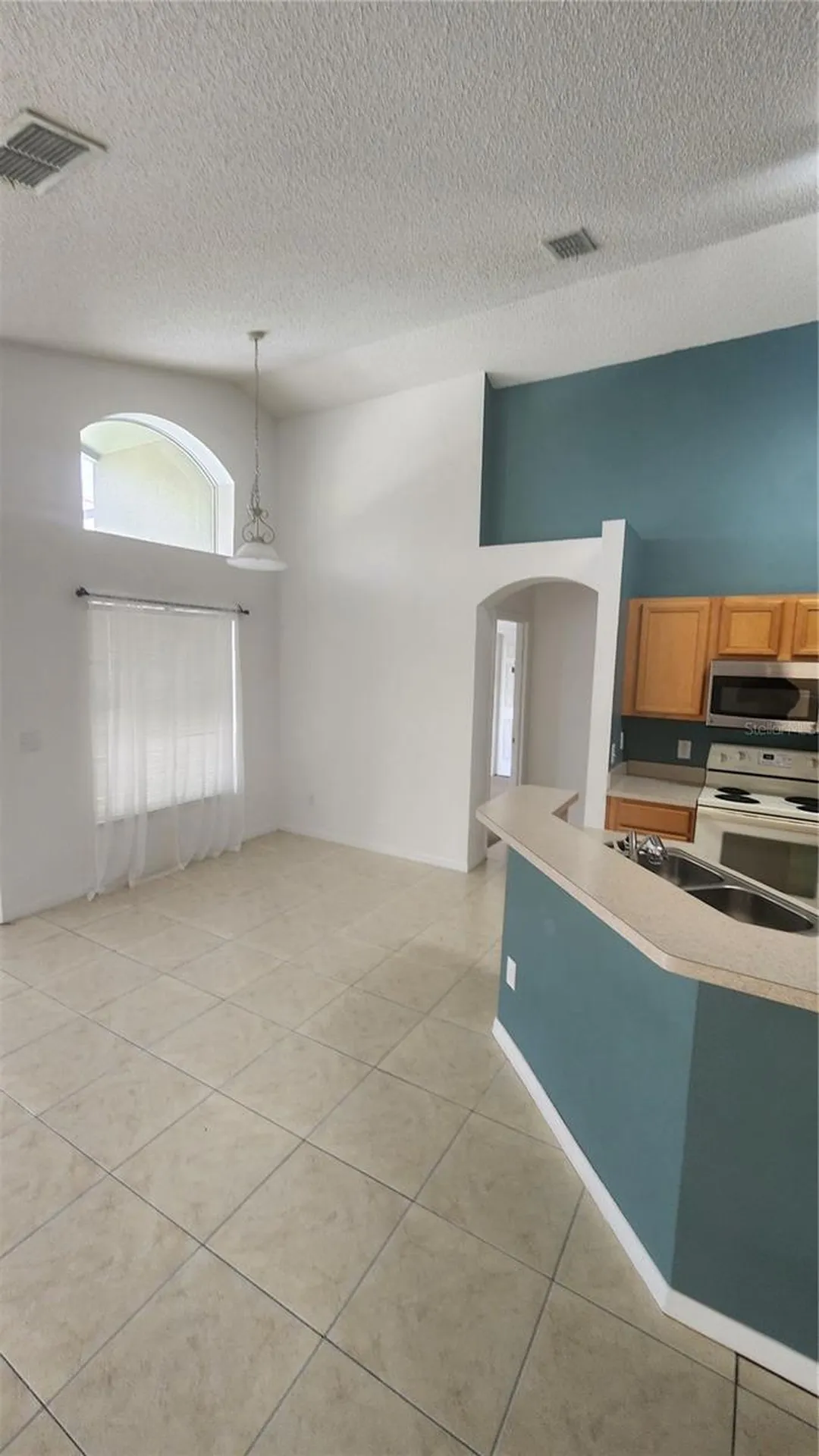 2618 Emerald Island Boulevard Kissimmee FL 34747