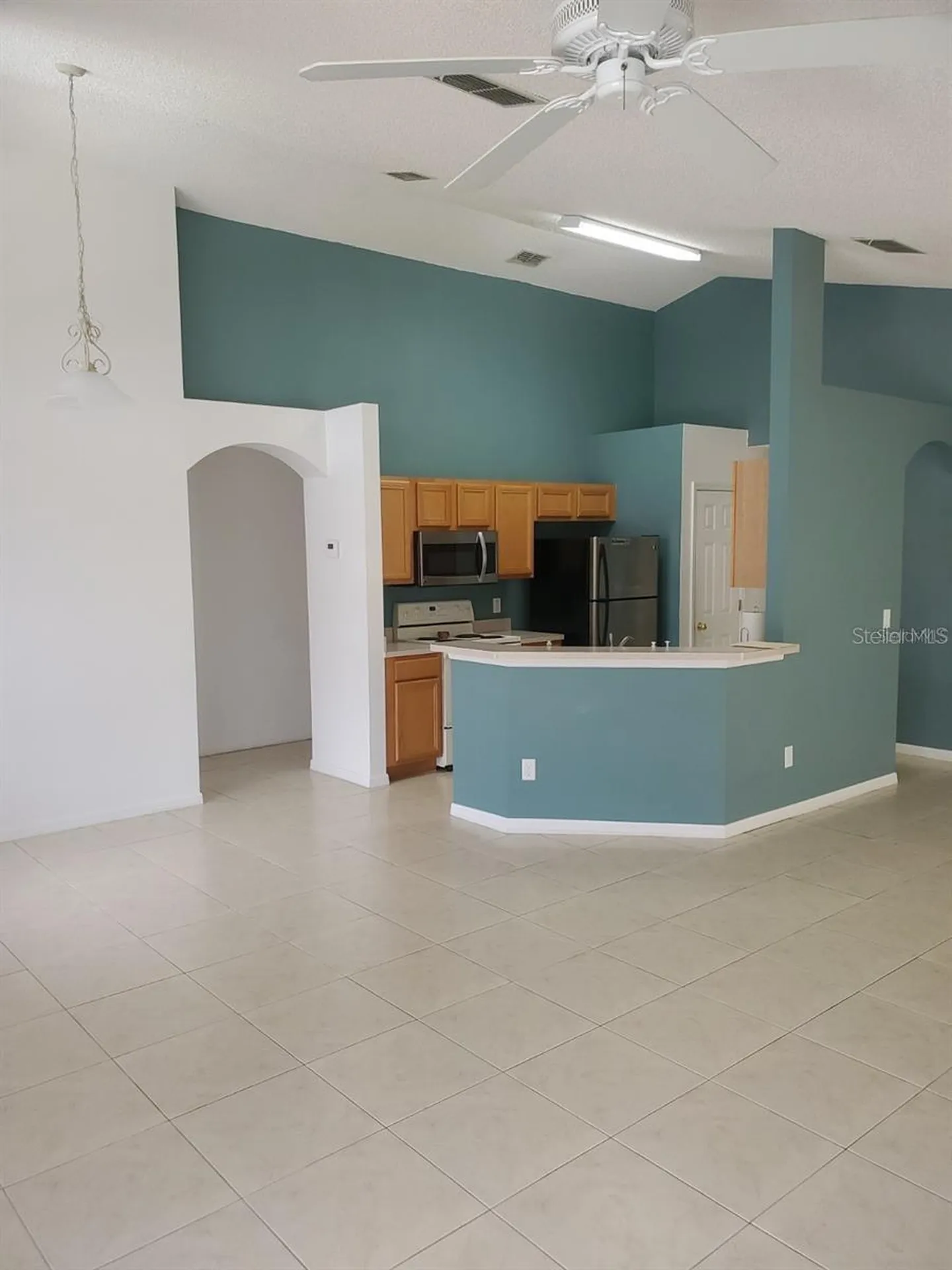 2618 Emerald Island Boulevard Kissimmee FL 34747