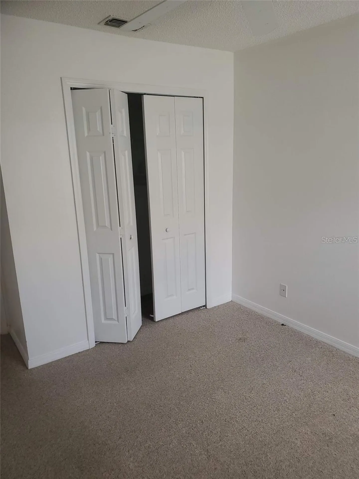 2618 Emerald Island Boulevard Kissimmee FL 34747