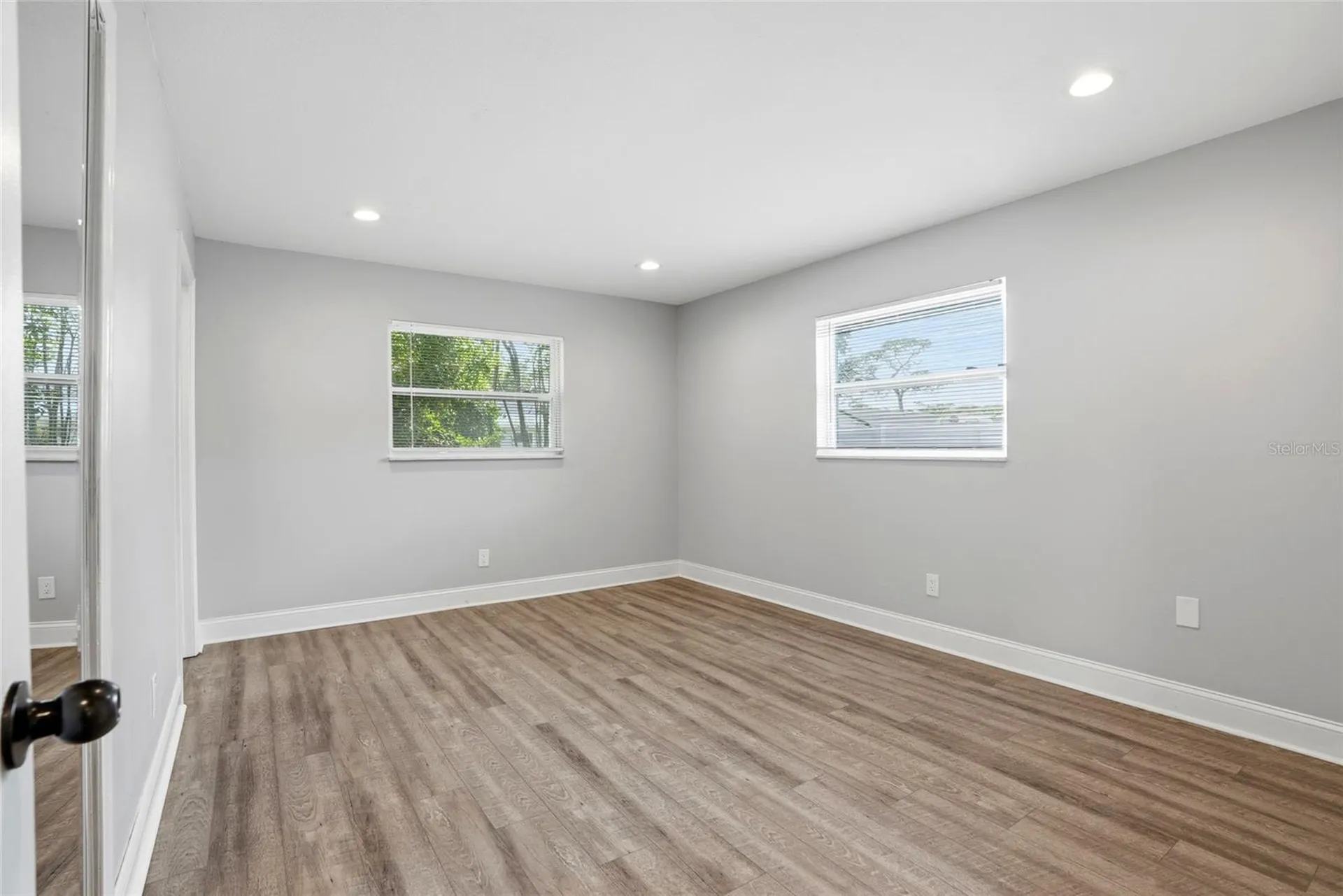 6460 33rd Avenue N St Petersburg FL 33710
