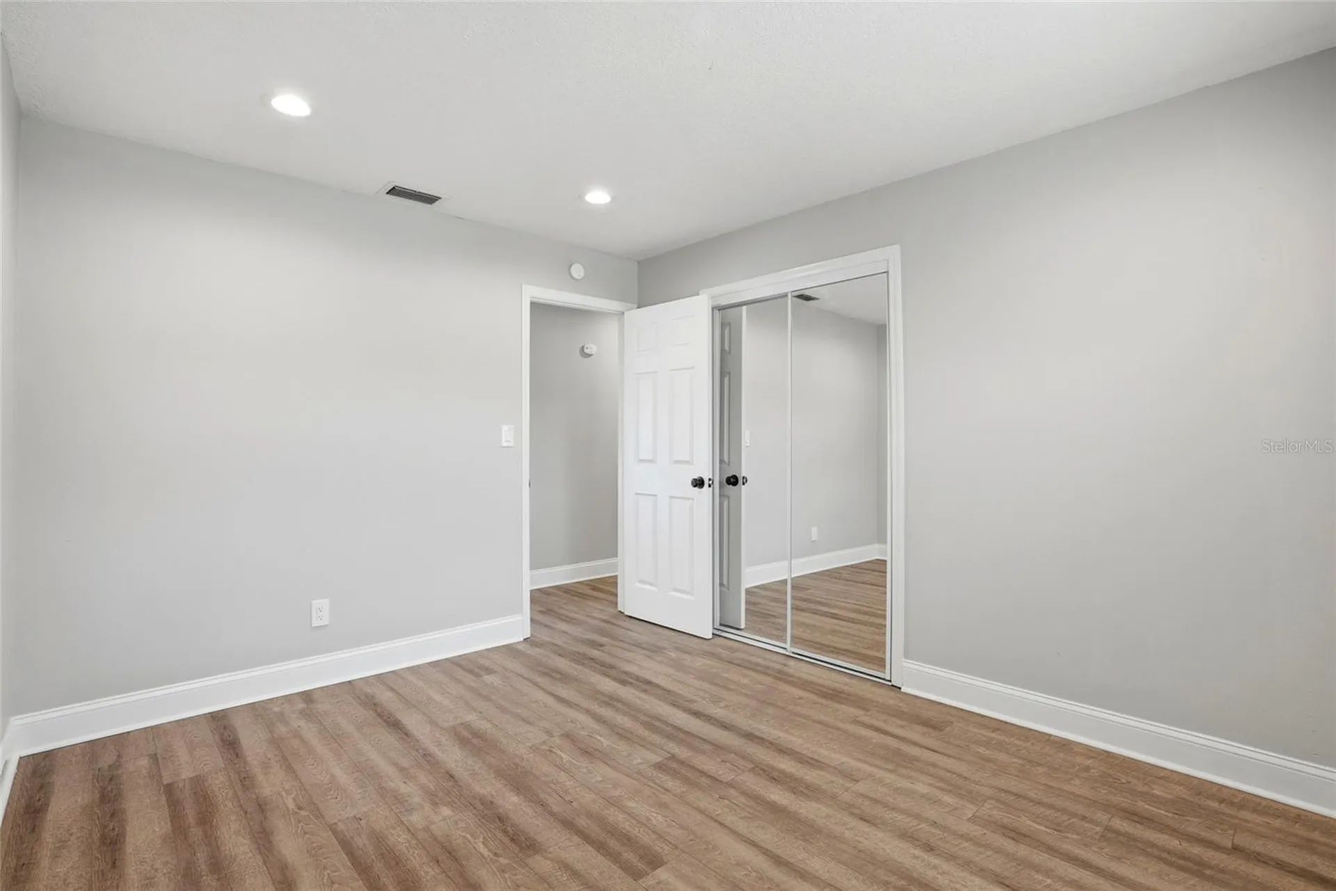 6460 33rd Avenue N St Petersburg FL 33710