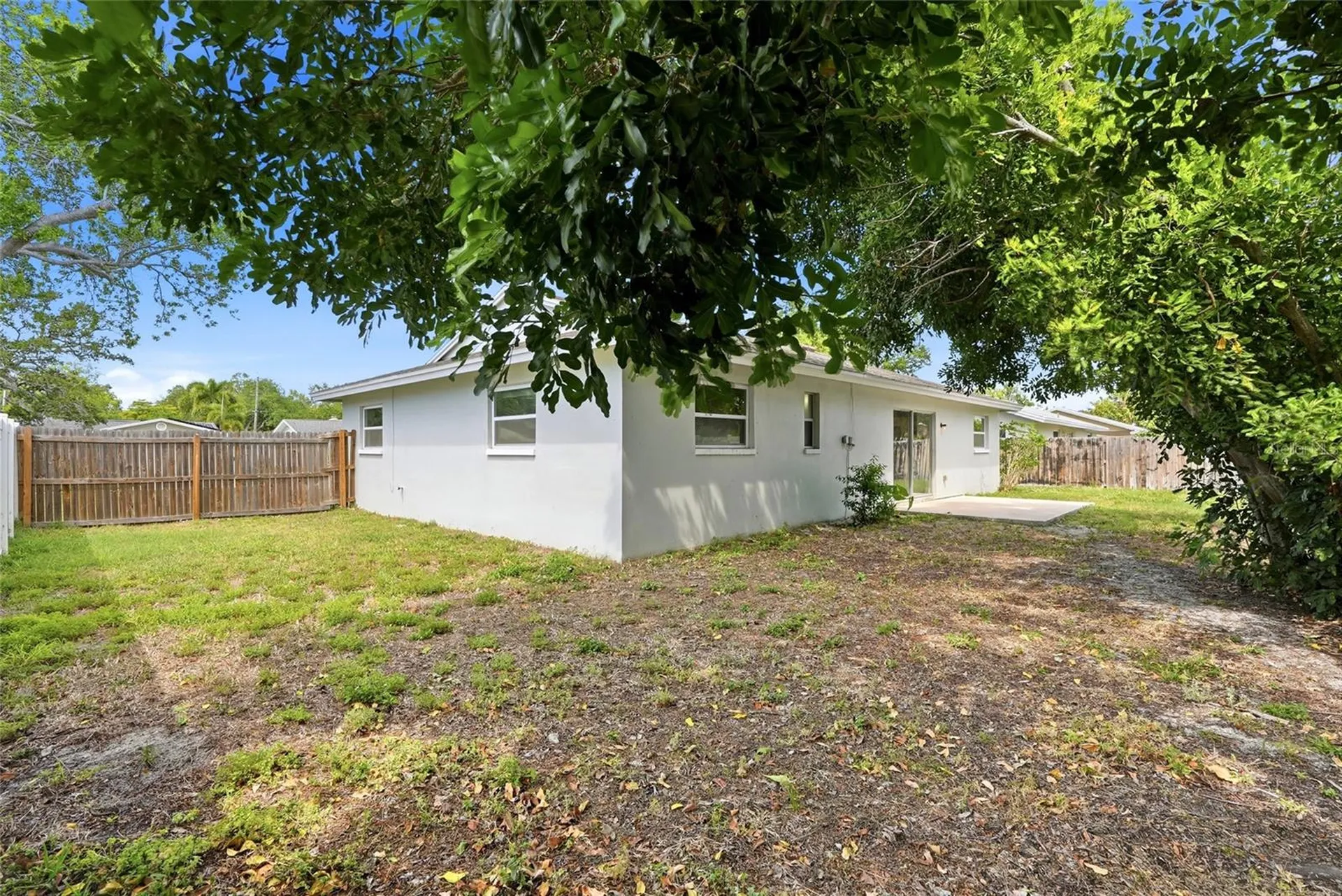 6460 33rd Avenue N St Petersburg FL 33710