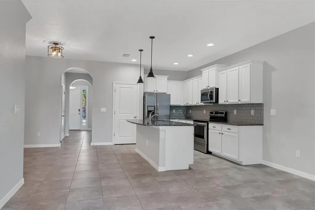 8657 Palmer Park Circle Sarasota FL 34238