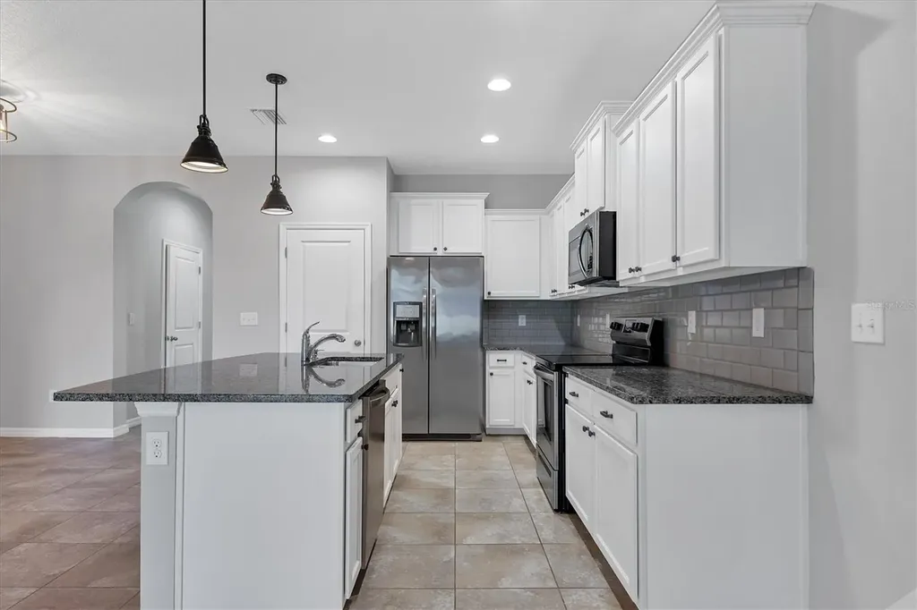 8657 Palmer Park Circle Sarasota FL 34238