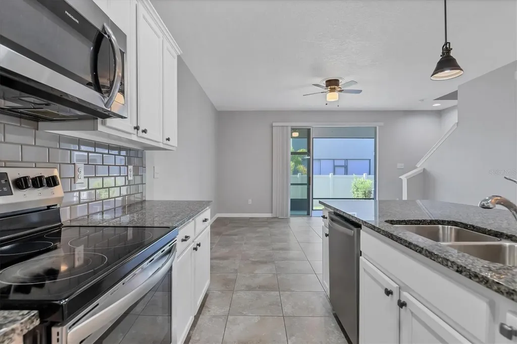 8657 Palmer Park Circle Sarasota FL 34238