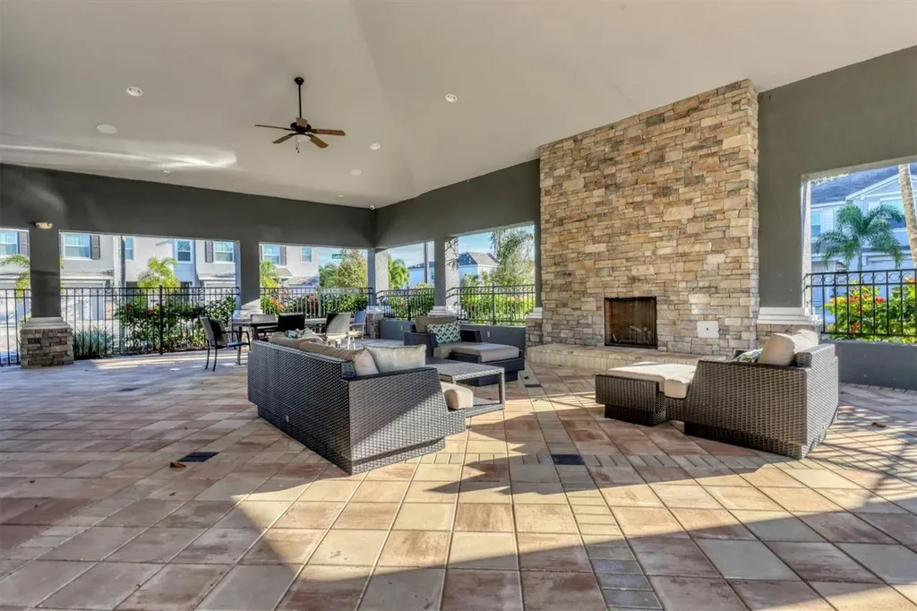 8657 Palmer Park Circle Sarasota FL 34238