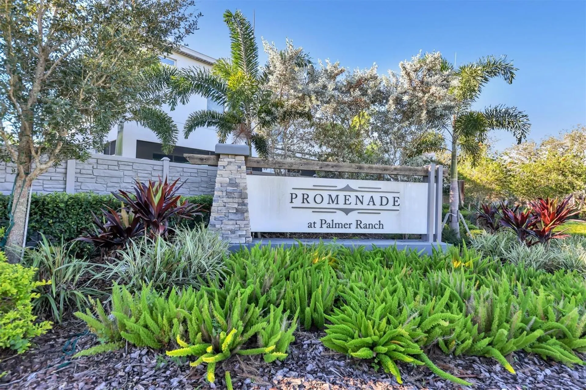 8657 Palmer Park Circle Sarasota FL 34238