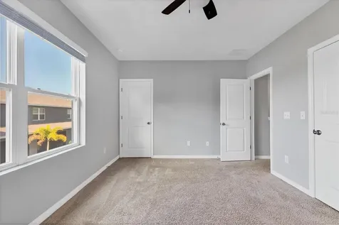 8657 Palmer Park Circle Sarasota FL 34238