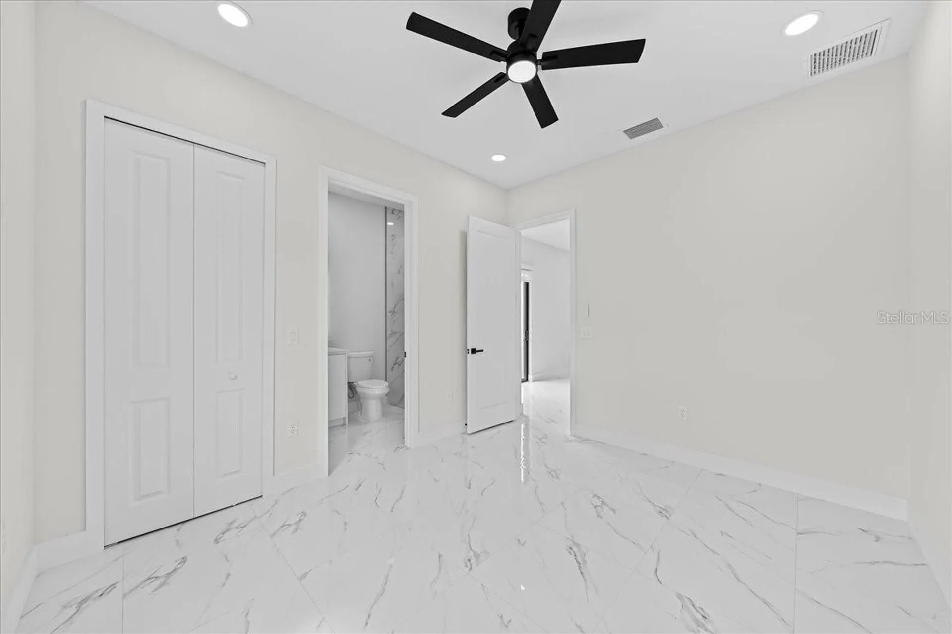 1024/1026 Diplomat Parkway E Cape Coral FL 33909