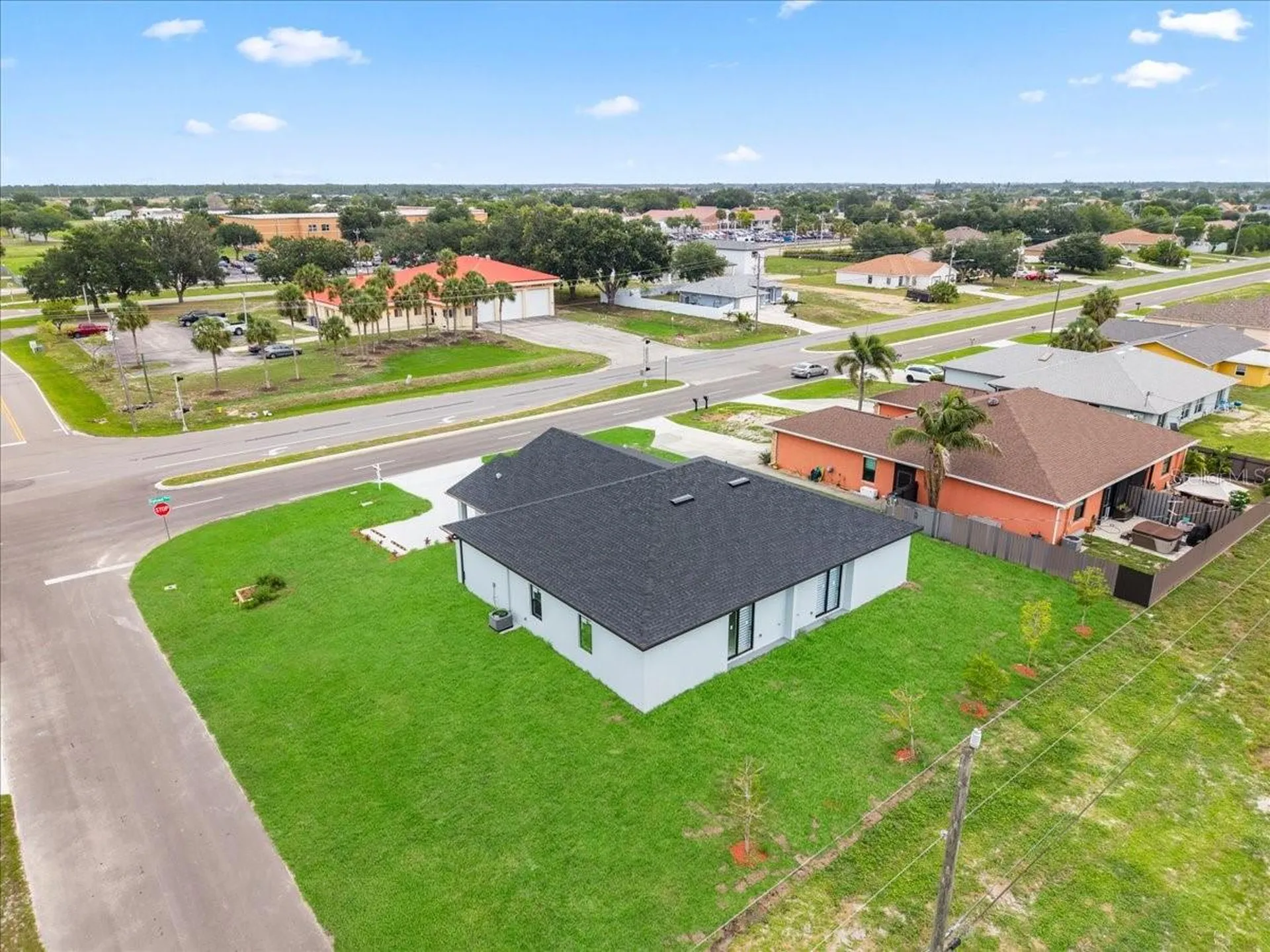 1024/1026 Diplomat Parkway E Cape Coral FL 33909