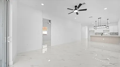 1024/1026 Diplomat Parkway E Cape Coral FL 33909