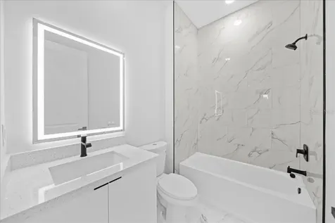 1024/1026 Diplomat Parkway E Cape Coral FL 33909