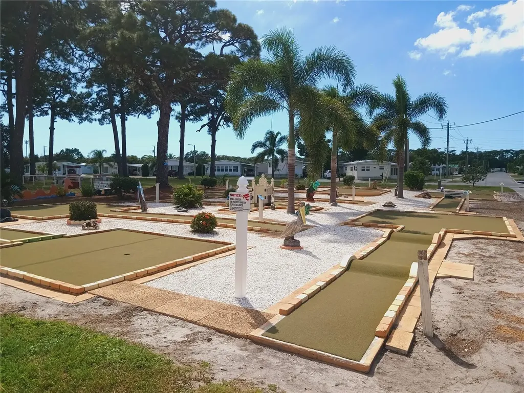 4913 Oakland Hills Avenue Sarasota FL 34234