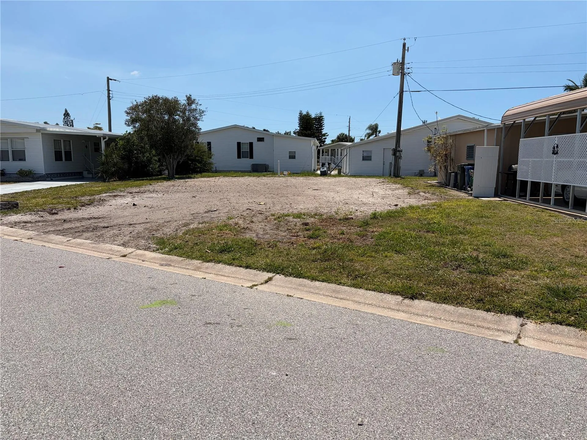 4913 Oakland Hills Avenue Sarasota FL 34234
