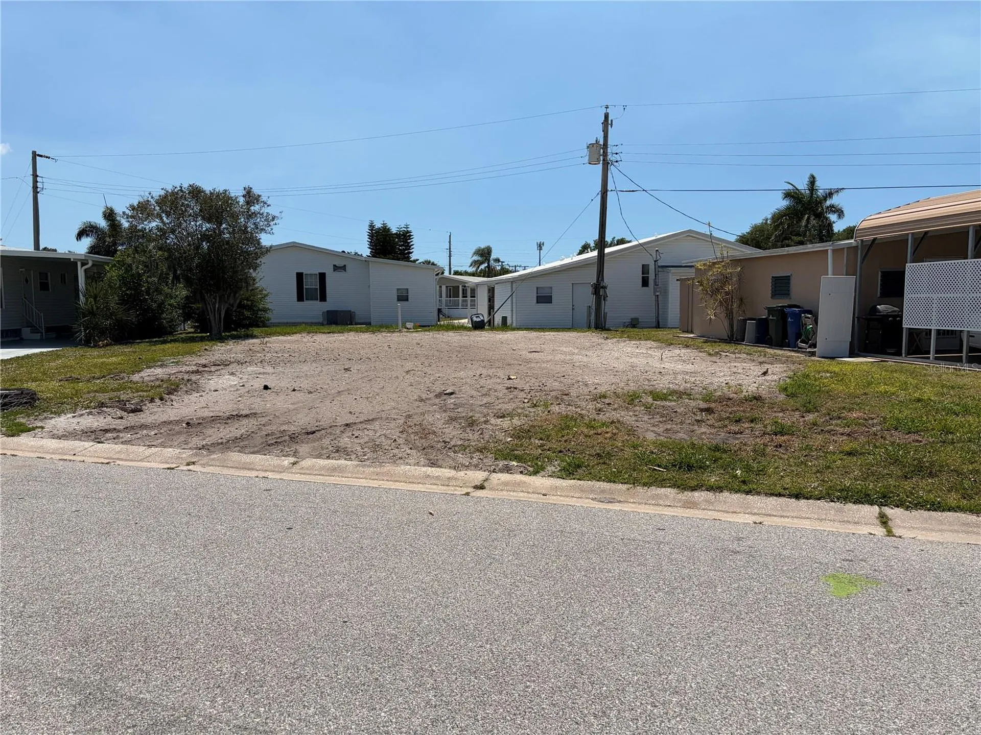 4913 Oakland Hills Avenue Sarasota FL 34234