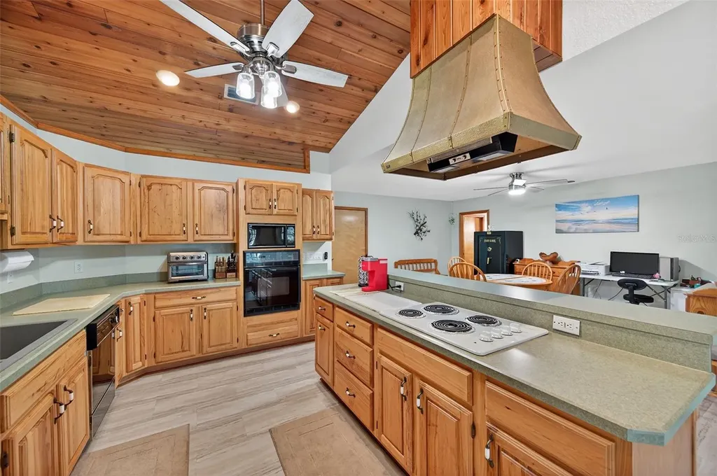 1312 Grove Avenue Tarpon Springs FL 34689