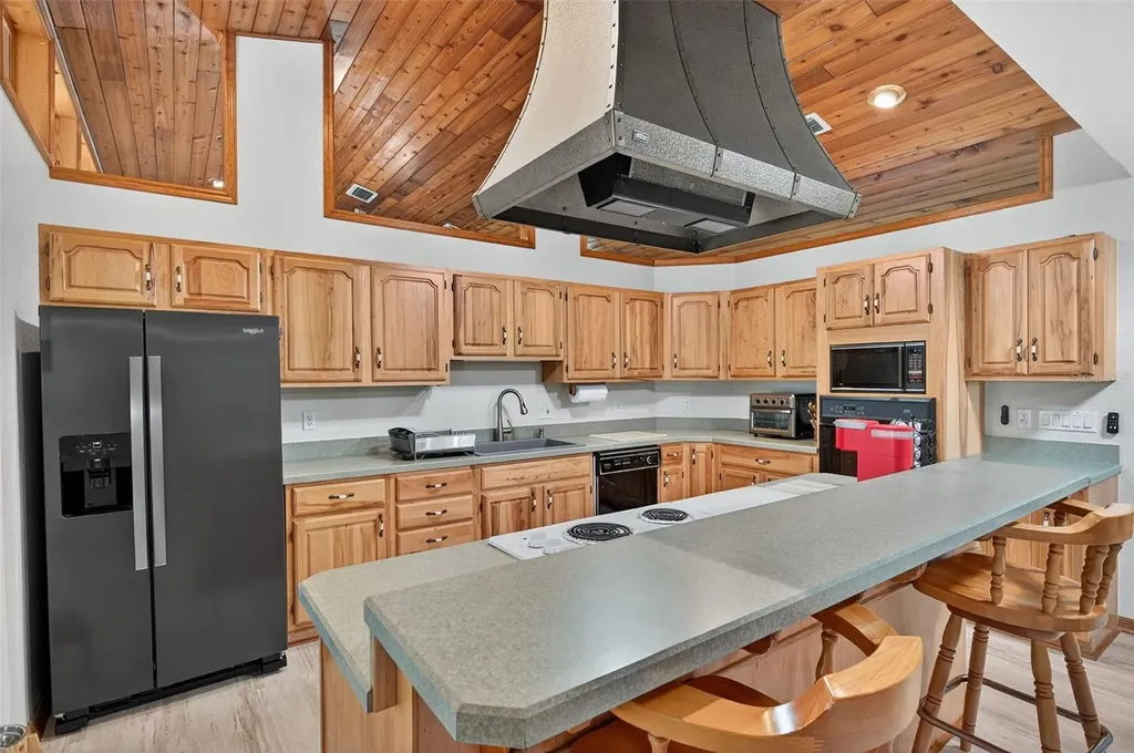 1312 Grove Avenue Tarpon Springs FL 34689