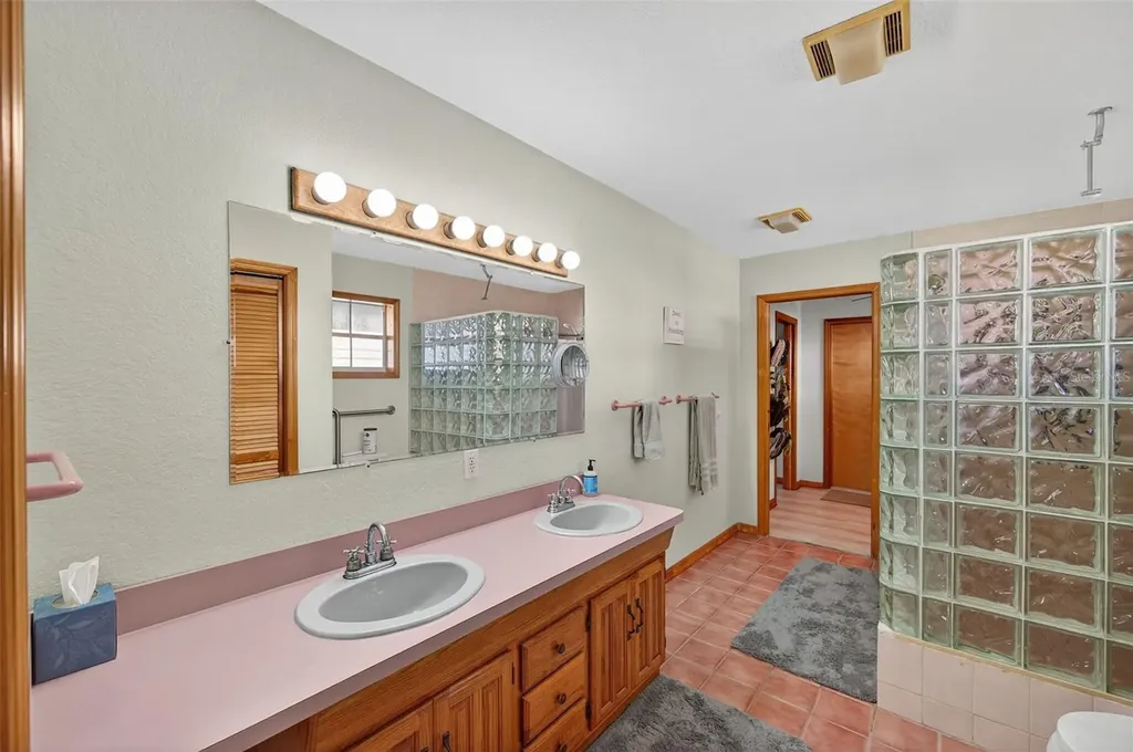 1312 Grove Avenue Tarpon Springs FL 34689