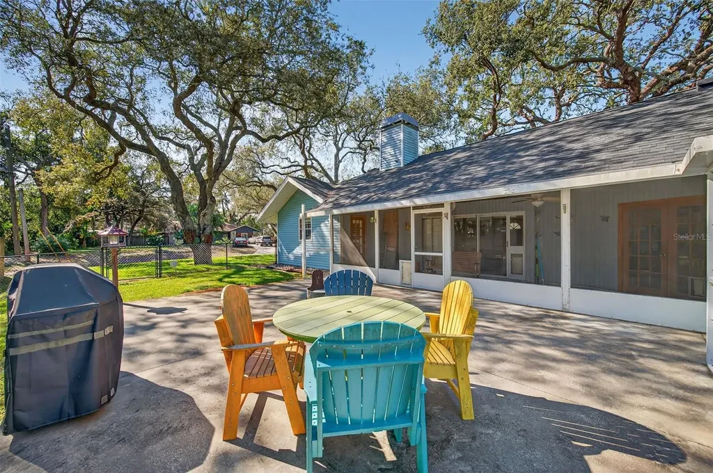 1312 Grove Avenue Tarpon Springs FL 34689