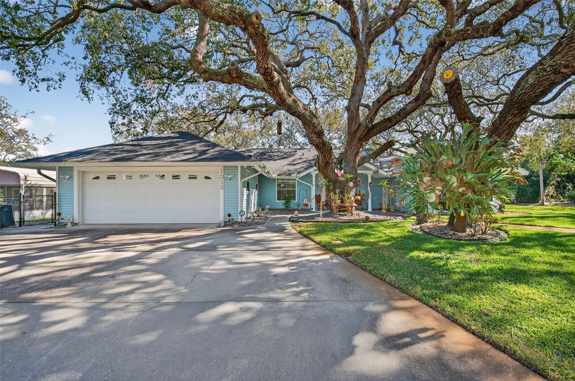 1312 Grove Avenue Tarpon Springs FL 34689