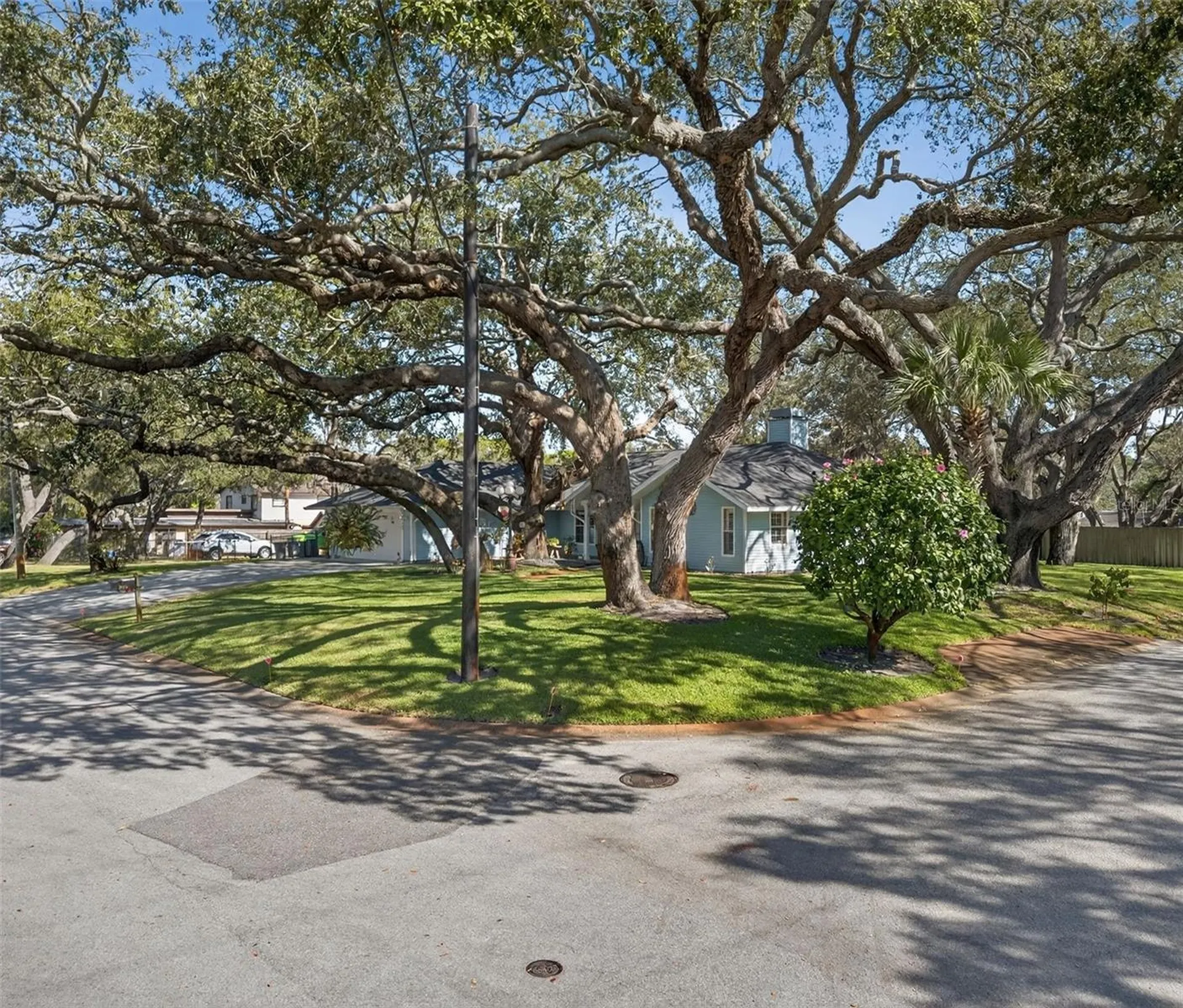 1312 Grove Avenue Tarpon Springs FL 34689