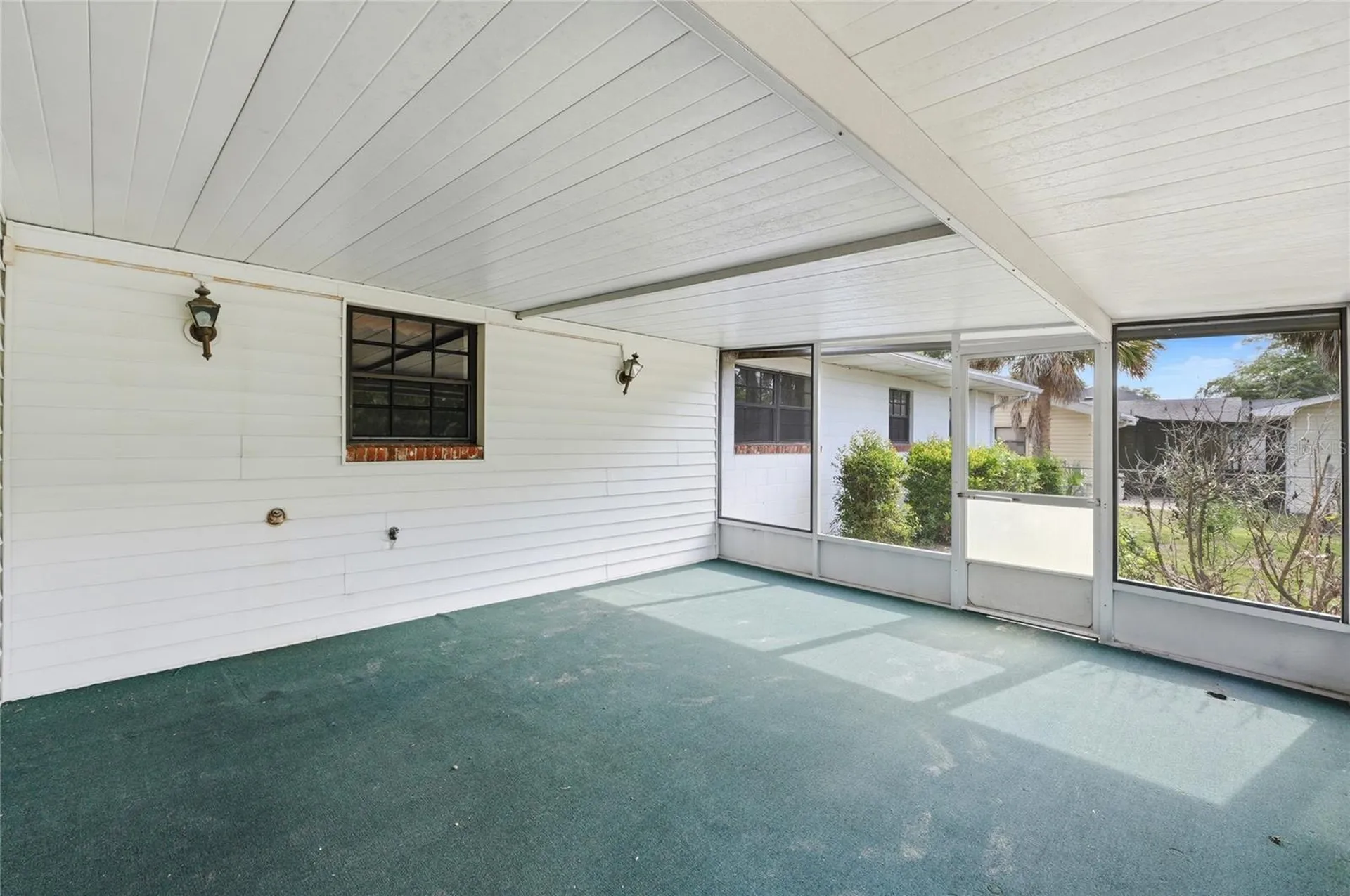 960 Wedgewood Drive SE Winter Haven FL 33880