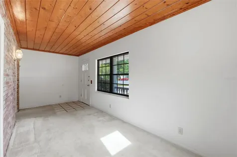 960 Wedgewood Drive SE Winter Haven FL 33880