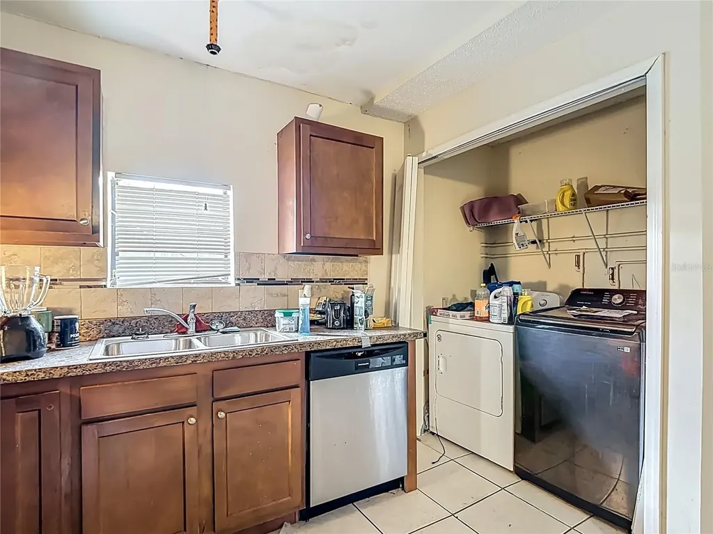 3804 N 52nd Street Tampa FL 33619