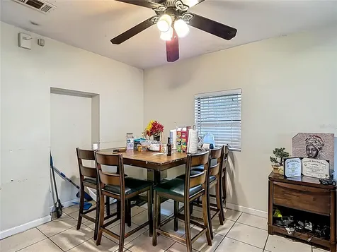 3804 N 52nd Street Tampa FL 33619