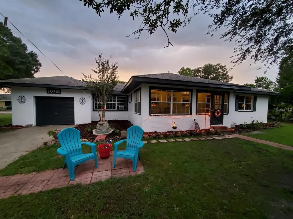 308 NE 10th Avenue Mulberry FL 33860
