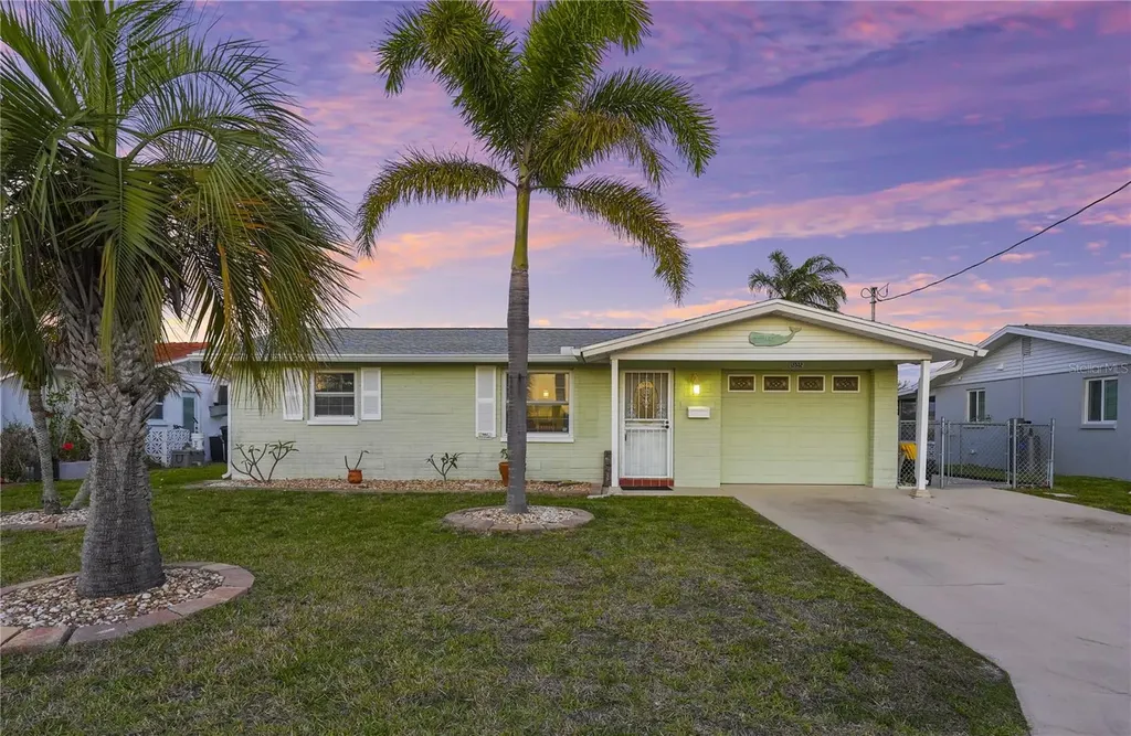 12532 5th Isle Hudson FL 34667
