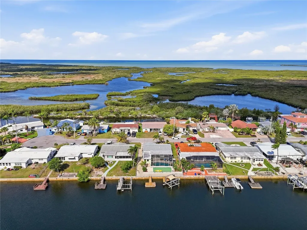 12532 5th Isle Hudson FL 34667