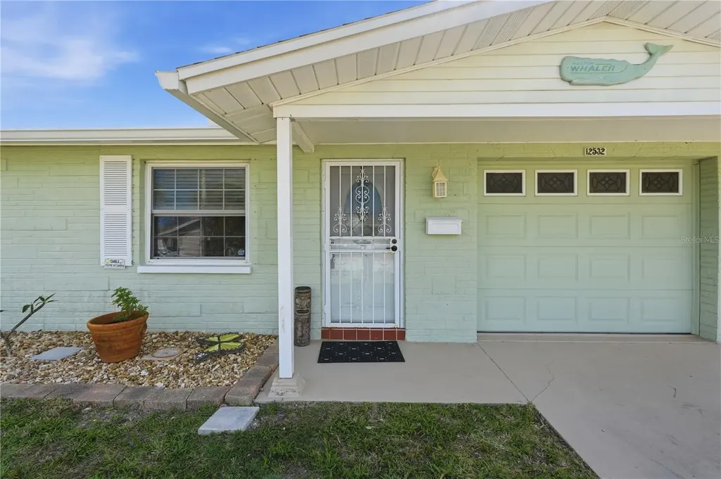 12532 5th Isle Hudson FL 34667