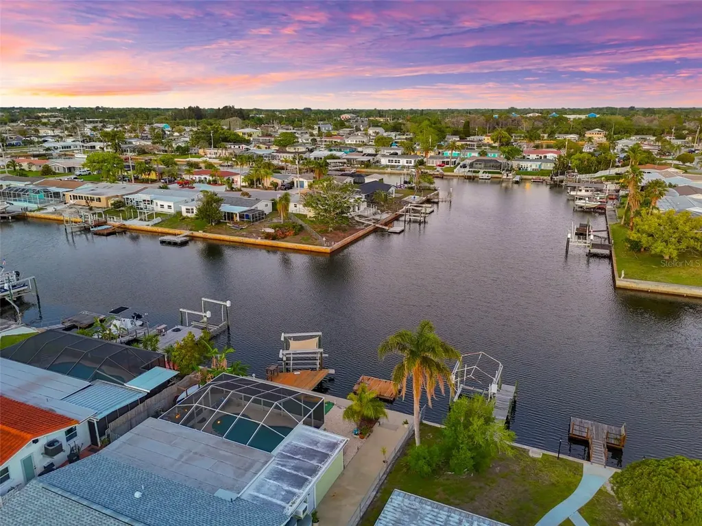 12532 5th Isle Hudson FL 34667