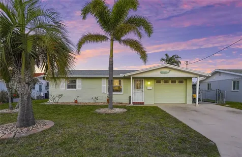 12532 5th Isle Hudson FL 34667