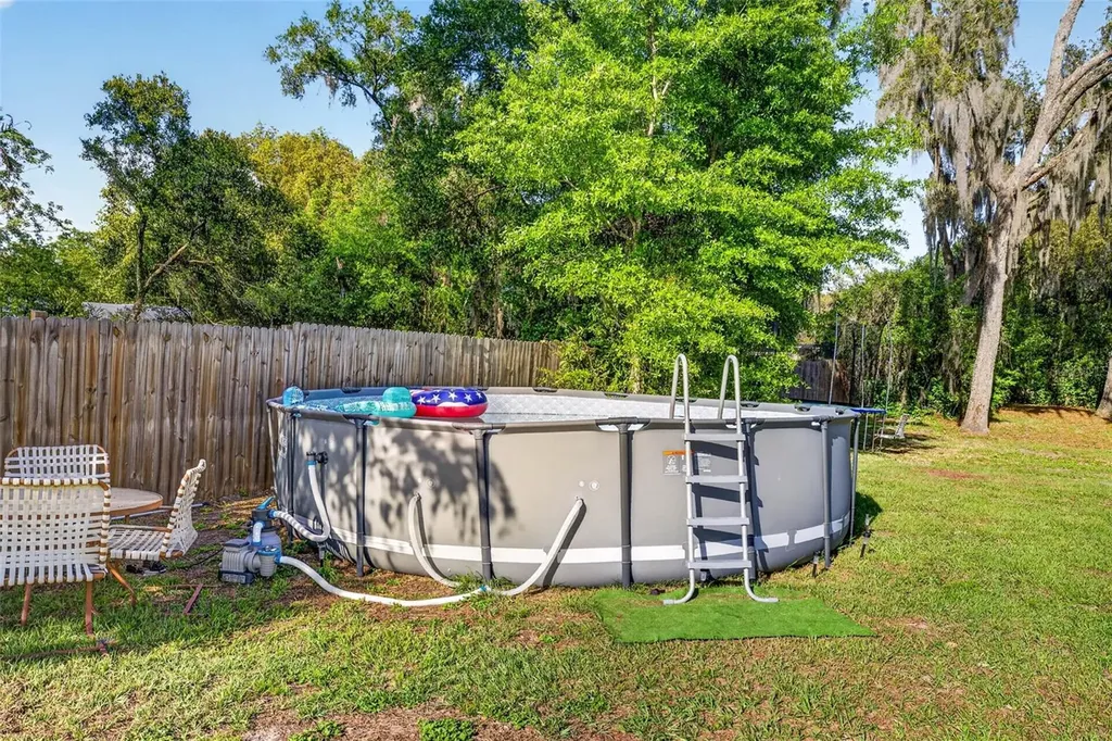 5068 Lakewood Drive Dade City FL 33523