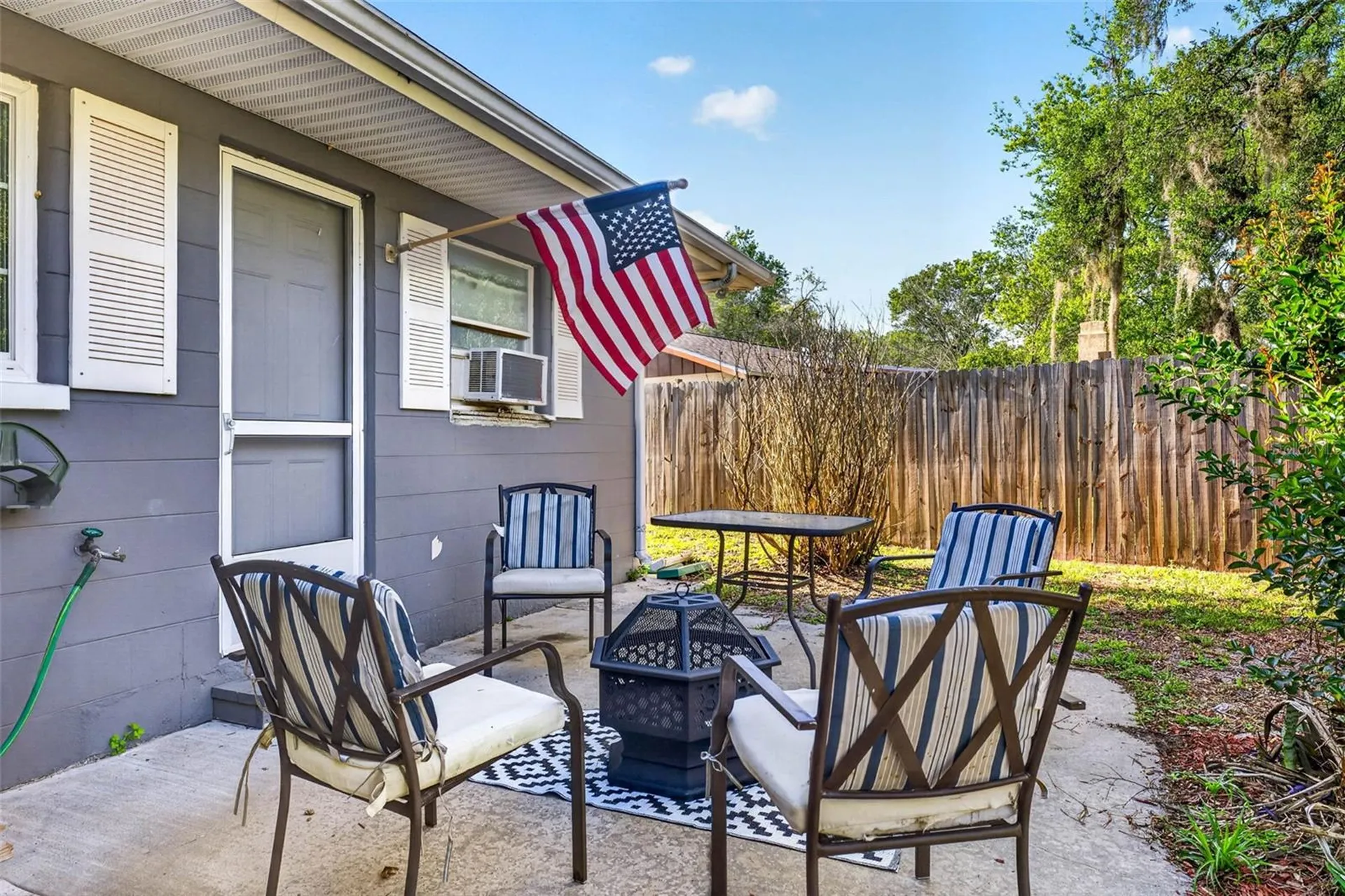 5068 Lakewood Drive Dade City FL 33523