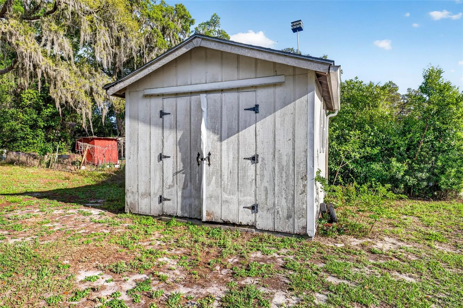 5068 Lakewood Drive Dade City FL 33523