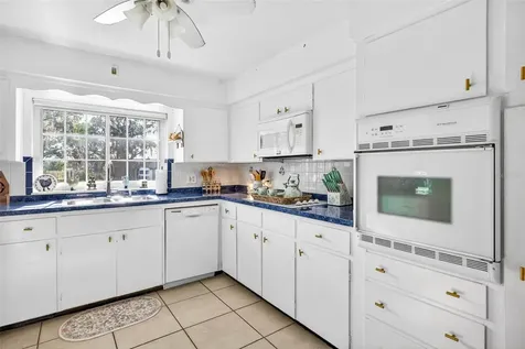 5068 Lakewood Drive Dade City FL 33523