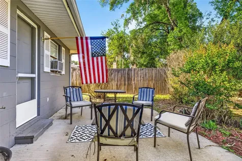 5068 Lakewood Drive Dade City FL 33523