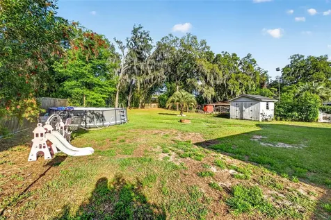 5068 Lakewood Drive Dade City FL 33523
