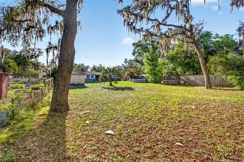 5068 Lakewood Drive Dade City FL 33523