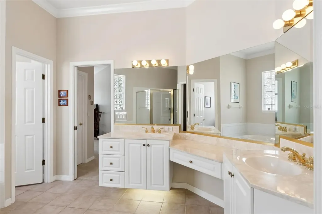 3865 Winding Lake Circle Orlando FL 32835