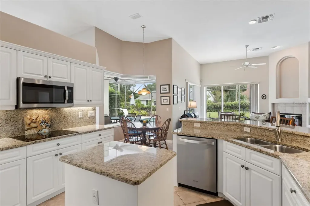3865 Winding Lake Circle Orlando FL 32835