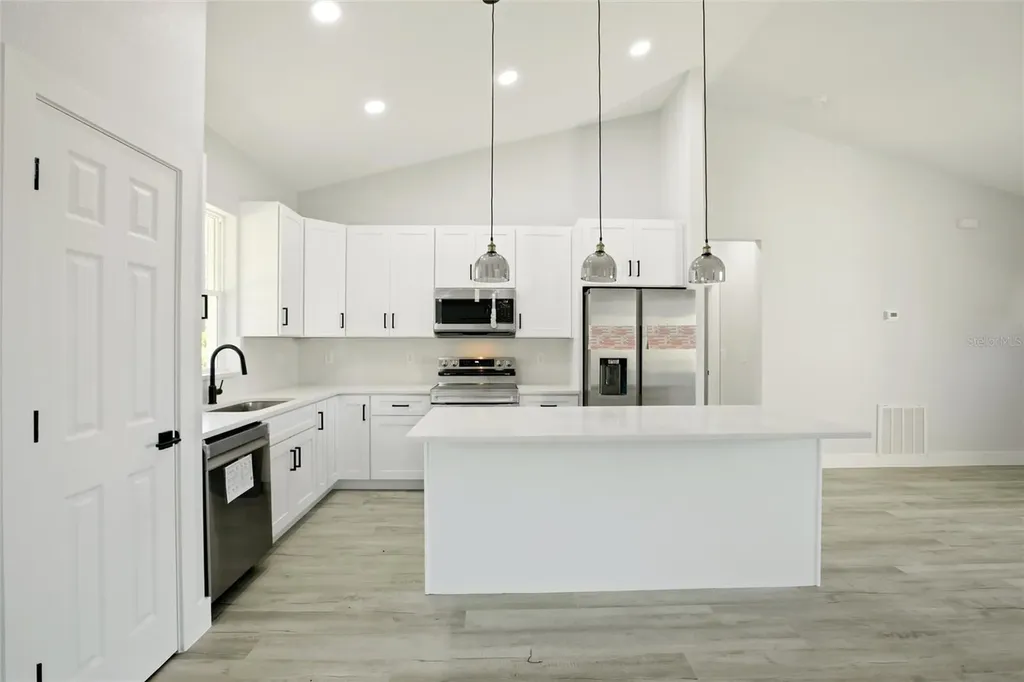 1313 Blue Heron Drive Sebring FL 33876