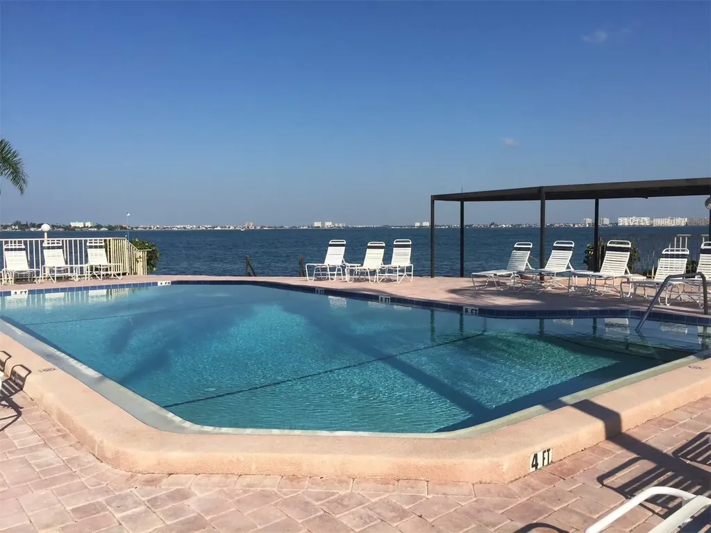 6180 Sun Boulevard St Petersburg FL 33715