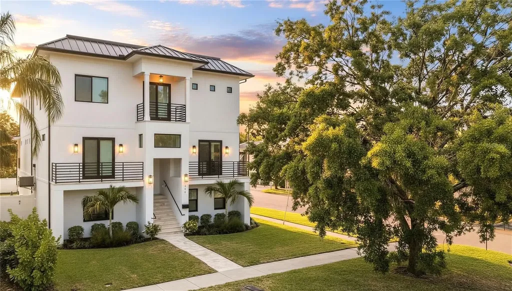 500 E Davis Boulevard Tampa FL 33606