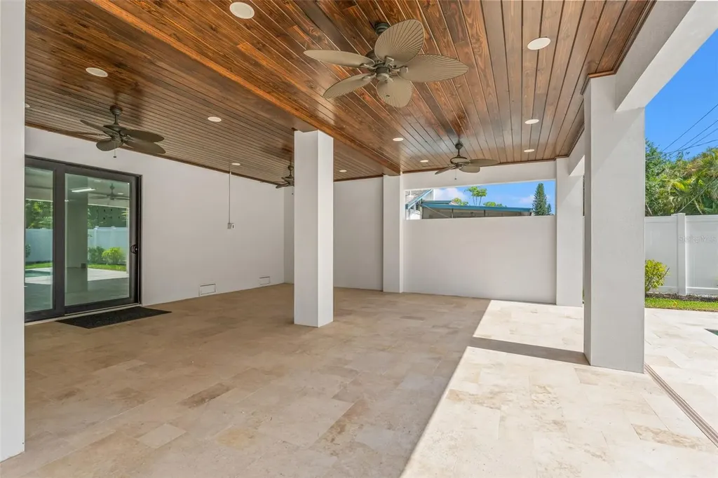 500 E Davis Boulevard Tampa FL 33606